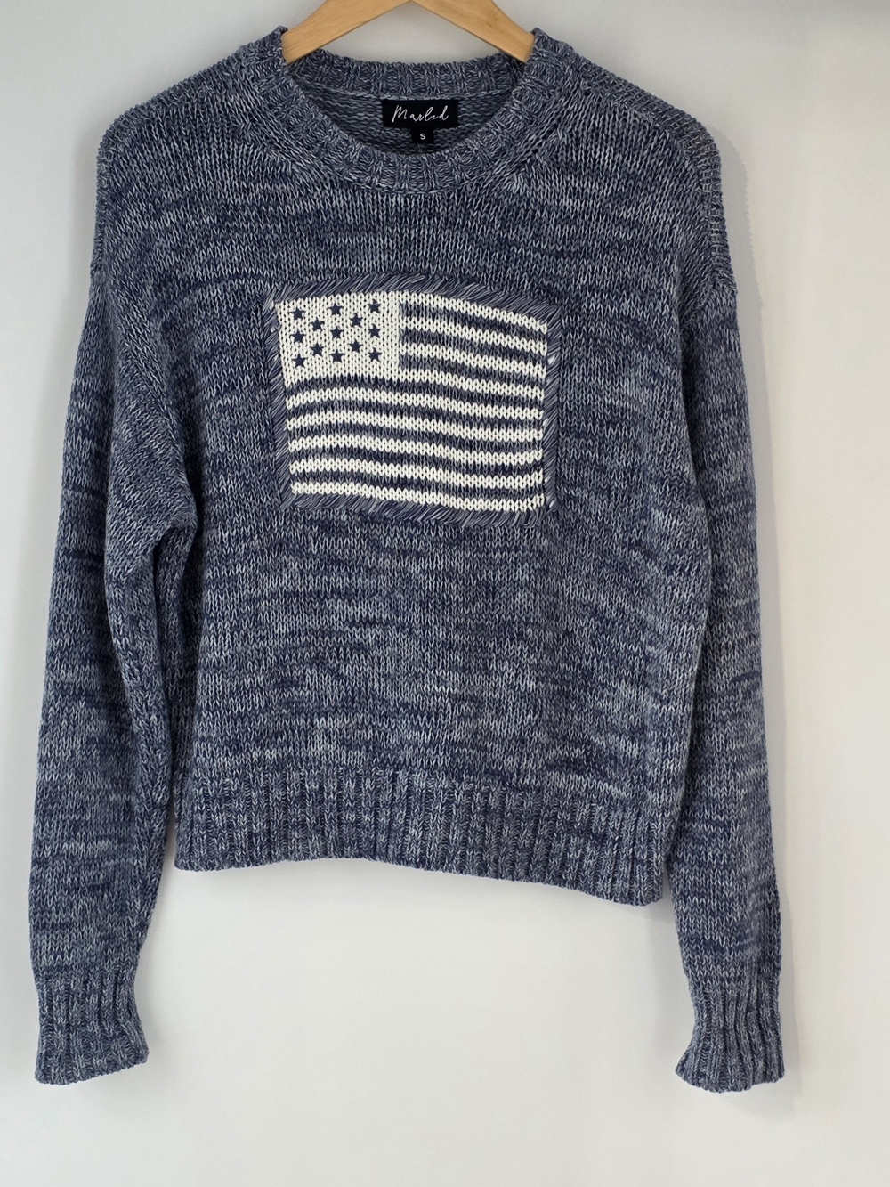 Marled Blue Crewneck Long Sleeve Sweater with Cream Flag Motif Womens Size Small